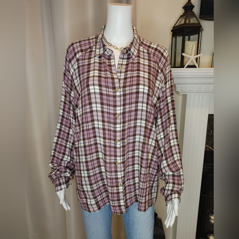 JANE+DELANCEY PLAID BUTTON UP SHIRT, PINK MAROON WHITE L